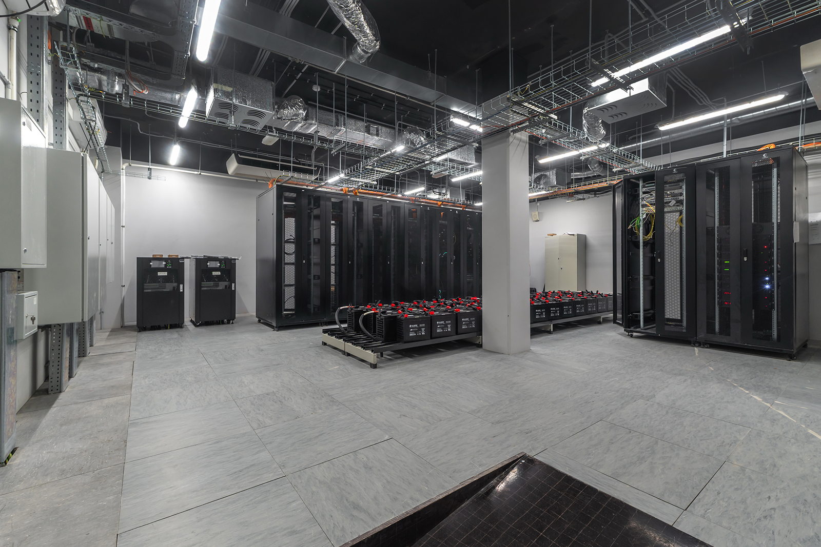 data-centre-contruction-cleaning
